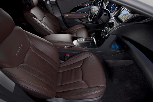 Đối thủ xứng tầm của Lexus ES - Hyundai Azera 2012 ảnh 9