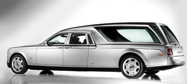 Rolls-Royce Phantom B12 - chiếc xe tang đắt nhất thế giới ảnh 1
