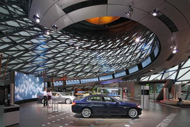 BMW Welt - "thiên đường" của những tín đồ xe "Bimmer" ảnh 4