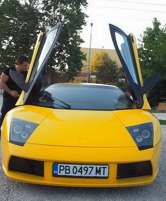 "Độ" xế hộp: Toyota biến thành Lamborghini ảnh 6
