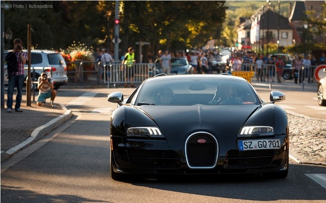 Chiêm ngưỡng dàn siêu xe Bugatti quần tụ tại Pháp ảnh 9