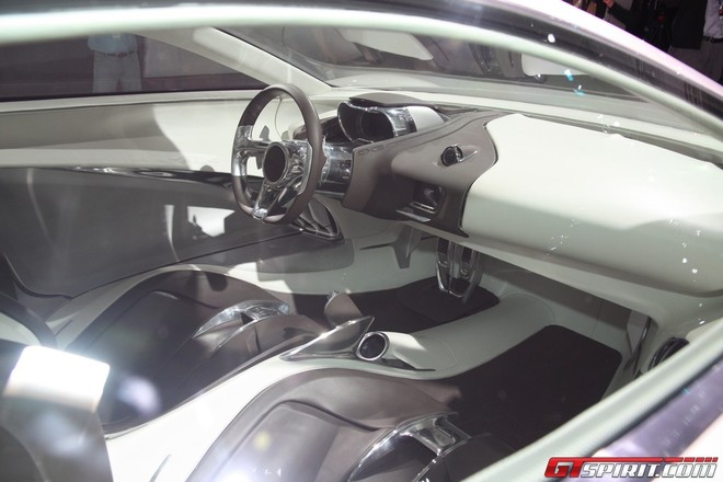 Jaguar đưa chú “báo xanh” C-X75 ra ngoài đời thực ảnh 5
