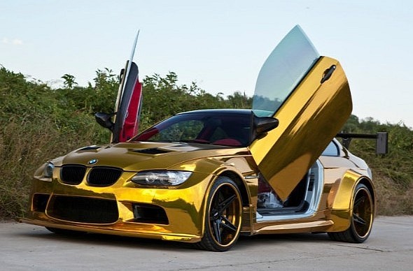 Đại gia Trung Quốc "độ" BMW bằng vàng ròng ảnh 1
