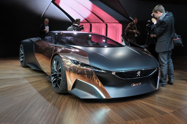 Những "anh tài" tại Paris Motor Show 2012 ảnh 5