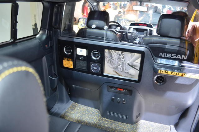 Nissan giới thiệu “Taxi của Tương lai” tại Paris Motor Show ảnh 4