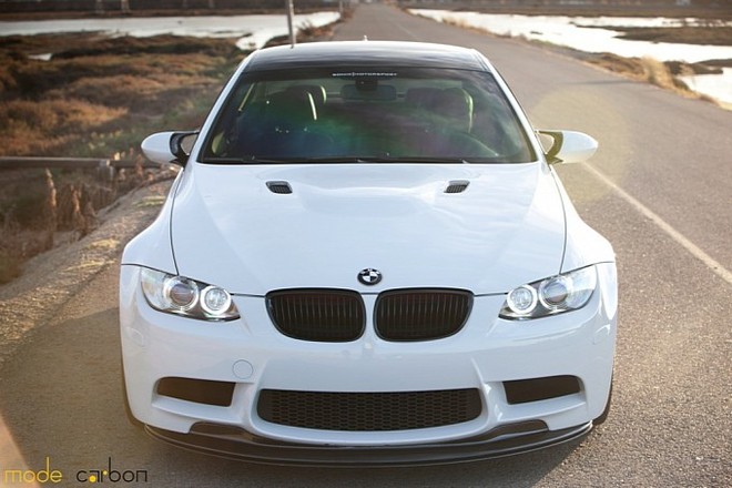 Chiêm ngưỡng BMW M3 "Bạch Tuyết" trắng tinh tế ảnh 2