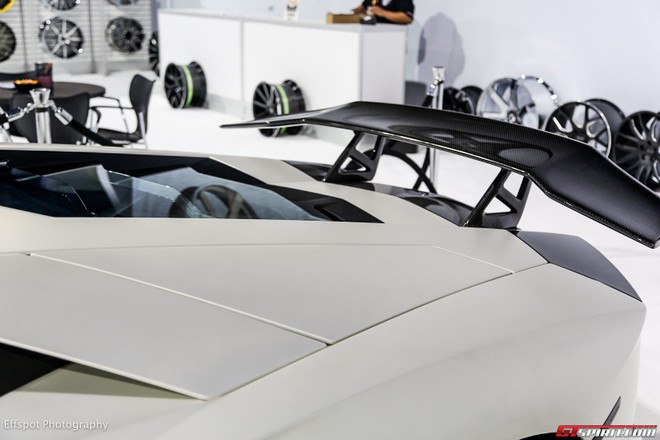 Chiêm ngưỡng Lamborghini Aventador trắng đẹp lóa mắt ảnh 11