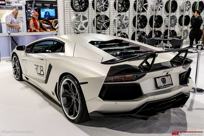 Chiêm ngưỡng Lamborghini Aventador trắng đẹp lóa mắt ảnh 7