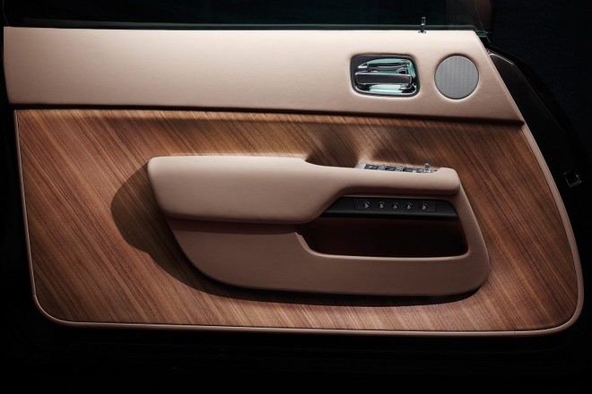 Tiếp tục rò rỉ hình ảnh siêu xe Rolls-Royce Wraith ảnh 1