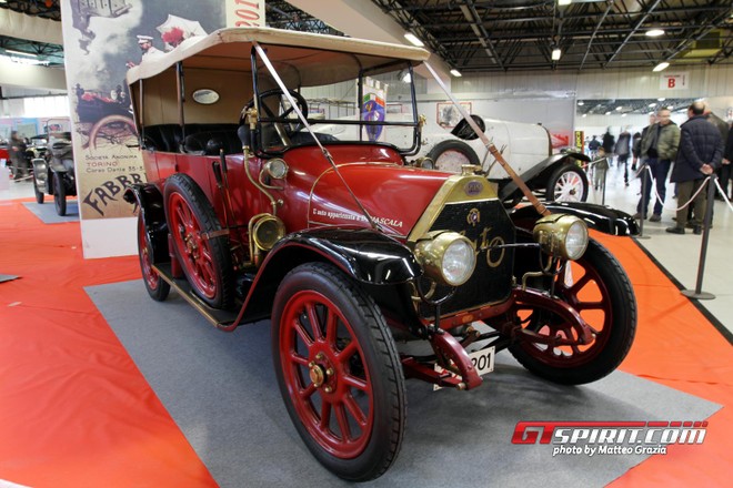 Ý: Độc đáo triển lãm xe Fiat cổ ảnh 1