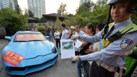 Cảnh sát Trung Quốc bắt được siêu xe Lamborghini hàng nhái ảnh 1