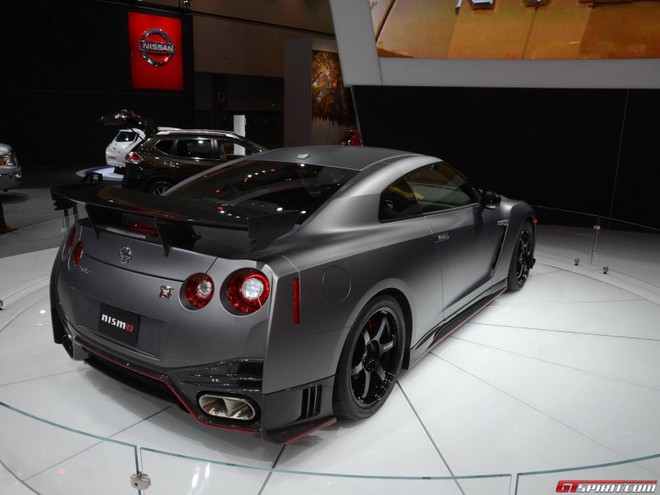 Xế sang Nissan GT-R Nismo xuất hiện bất ngờ ở Los Angeles Auto Show ảnh 2