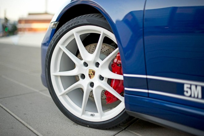 Mãn nhãn với Porsche 911 phiên bản Facebook ảnh 6