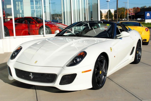 “Hàng hiếm” của Ferrari được rao bán ảnh 1