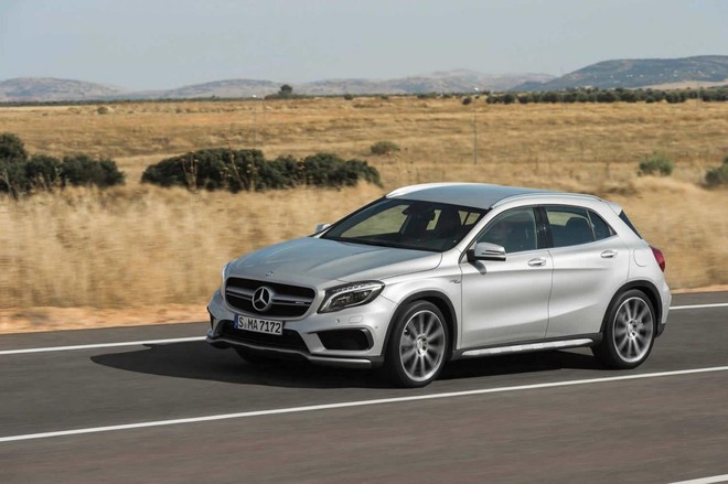 Mercedes GLA 45 AMG: Trẻ trung và mạnh mẽ ảnh 4