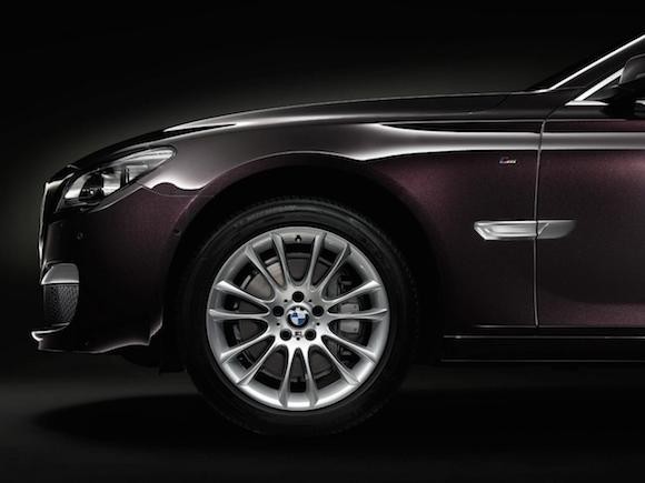 BMW trình làng 7-series phiên bản ngựa sang trọng ảnh 1