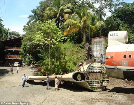 Máy bay Boeing cũ biến thành phòng khách sạn sang trọng ảnh 4