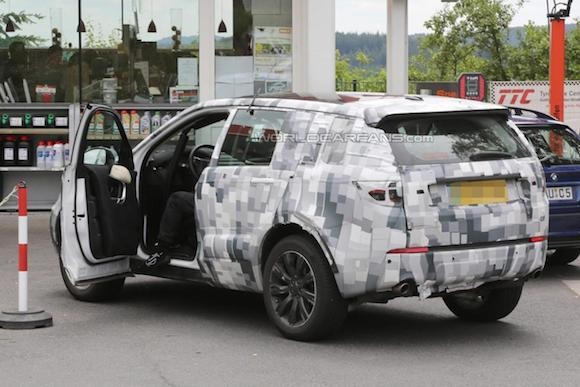Land Rover Discovery Sport lộ ảnh chụp trộm nội thất ảnh 3