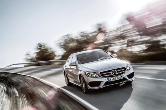 Mercedes C-Class 2015 có giá bán khởi điểm từ 38.400 USD ảnh 1