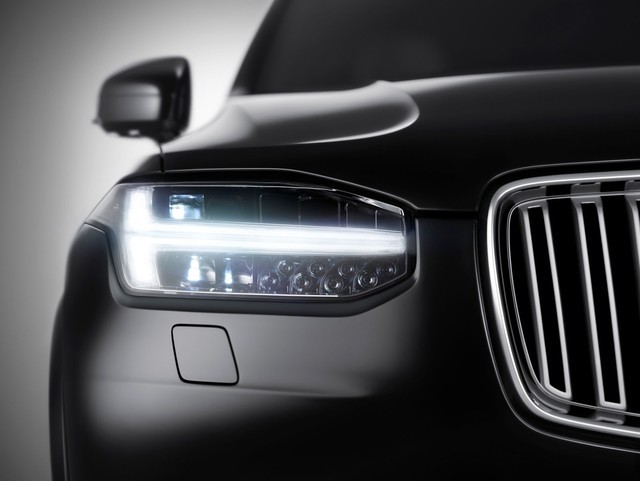 Volvo XC90 mới: Chiếc xe gia đình an toàn nhất ảnh 2