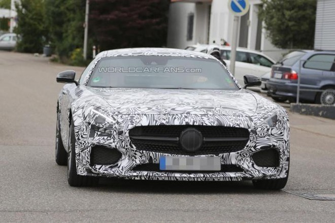 Xe thể thao Mercedes-AMG GT sẽ "hiện nguyên hình" vào ngày 9/9 ảnh 1