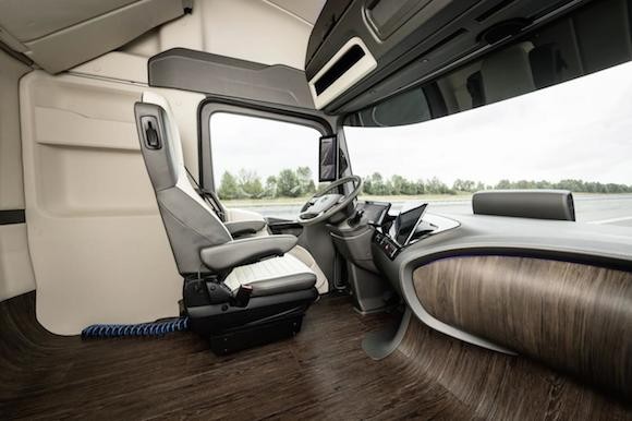 Mercedes-Benz Future Truck 2025: Chiếc xe tải đến từ tương lai ảnh 2