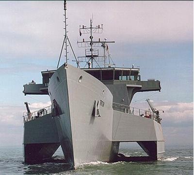 Khám phá "quái vật" 3 thân "Triton" của Anh ảnh 1