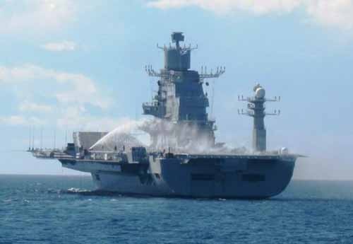 Ấn Độ đưa ra "hạn chót" bàn giao tàu sân bay INS Vikramaditya ảnh 1