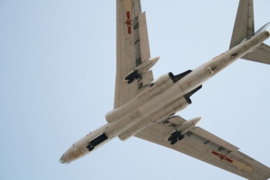 Không mua được TU-22M3, Trung Quốc quay lại với “Ngựa già” H-6 ảnh 1