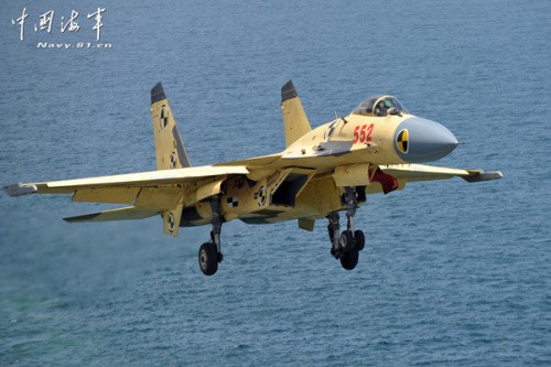 Ba sự cố kỹ thuật “sau ánh hào quang” J-15 của Trung Quốc ảnh 2