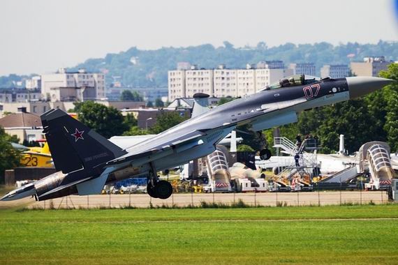 Phương Tây tán dương: “Su-35 không phải máy bay thường mà là… UFO” ảnh 1