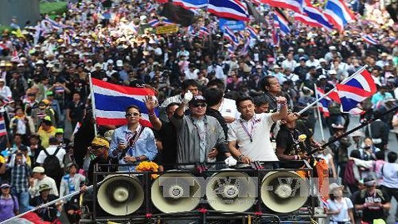 Thái Lan: 89 khu vực bầu cử sớm bị người biểu tình phong tỏa ảnh 1