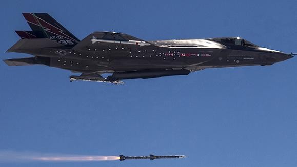 Hàng loạt linh kiện F-35 Mỹ vỡ tan khi thử nghiệm chịu lực ảnh 1