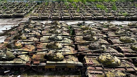 Kiev lập “Ban chống khủng hoảng”, tổng động viên vũ khí, trang bị ảnh 1