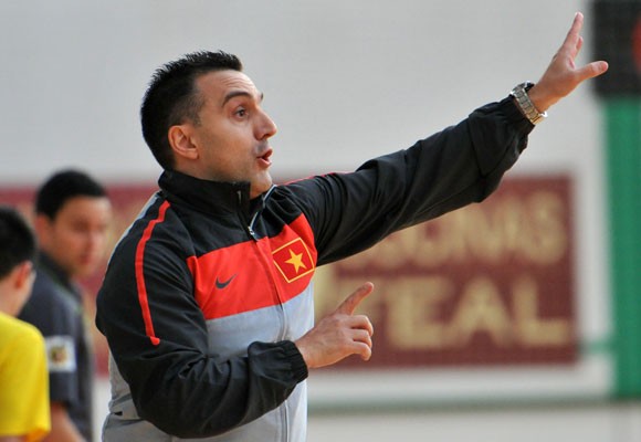Thắng nghẹt thở đối thủ mạnh, Tuyển Futsal VN vô địch giải Tứ hùng tại Naron ảnh 2
