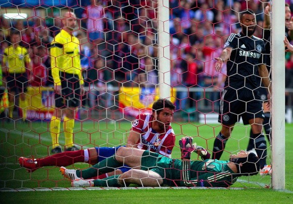 Chelsea lo lắng vì chấn thương của thủ môn Petr Cech ảnh 1