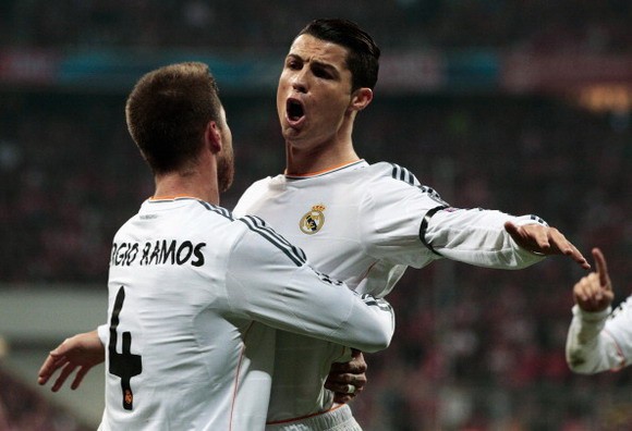 Thảm bại 0-4, Bayern cúi đầu rời Champions League ảnh 2