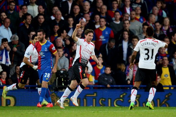 Hòa đau đớn, Liverpool dâng chức vô địch cho Man City ảnh 1