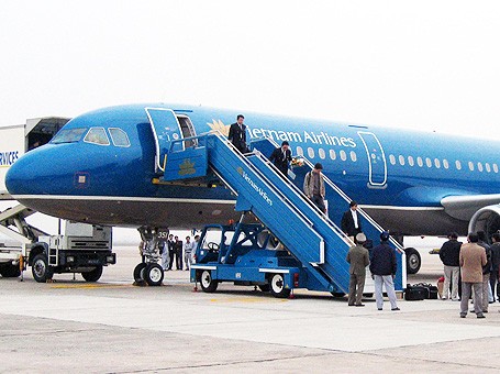 Xác minh việc VNA hoãn chuyến máy bay chờ một khách VIP ảnh 1