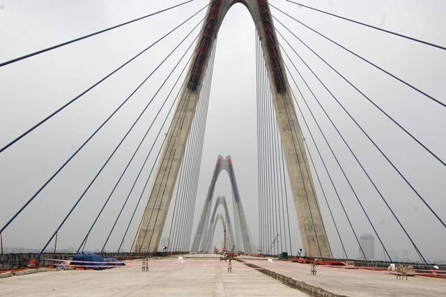 Hà Nội: Chính thức hợp long cầu Nhật Tân ảnh 1