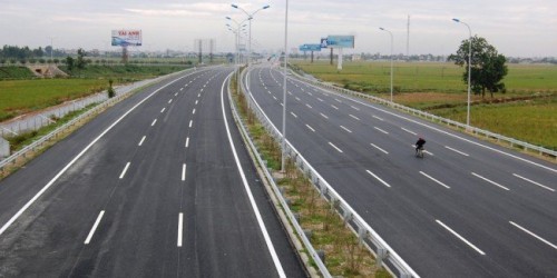 Nhiều khiếm khuyết trên cao tốc TP. HCM- Long Thành ảnh 1
