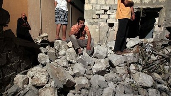Phe chống đối Libya đang cạn tiền ảnh 1