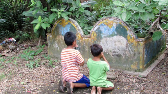 Sự thật lời đồn heo 5 móng hiển linh... cho "trúng số" ảnh 1