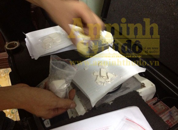 Giấu ma túy trong xe SH, gặp 141 "bỏ của chạy lấy người" ảnh 3