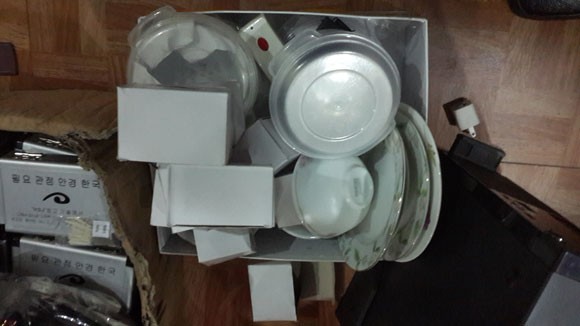 Thu giữ hàng trăm thiết bị cờ bạc bịp công nghệ cao ảnh 2