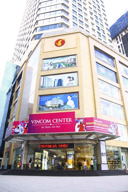 Tưng bừng khuyến mại mừng sinh nhật Vincom center Bà Triệu ảnh 1