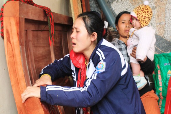 Nỗi đau trùng tang vụ xe cẩu kéo sập cổng chào nhà văn hóa ảnh 2