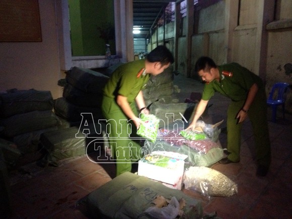 Hà Nội: Phát hiện 10 tấn ô mai trôi nổi suýt tuồn ra thị trường ảnh 1