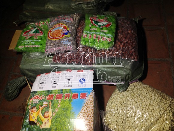 Hà Nội: Phát hiện 10 tấn ô mai trôi nổi suýt tuồn ra thị trường ảnh 3