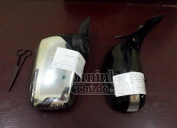 Bắt quả tang hai đối tượng "vặt" trộm gương xe ô tô chuyên nghiệp ảnh 2